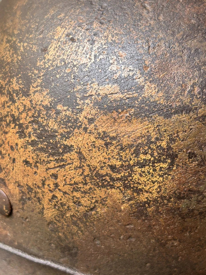 Casque militaire allemand modèle Heer avec camouflage trois tons