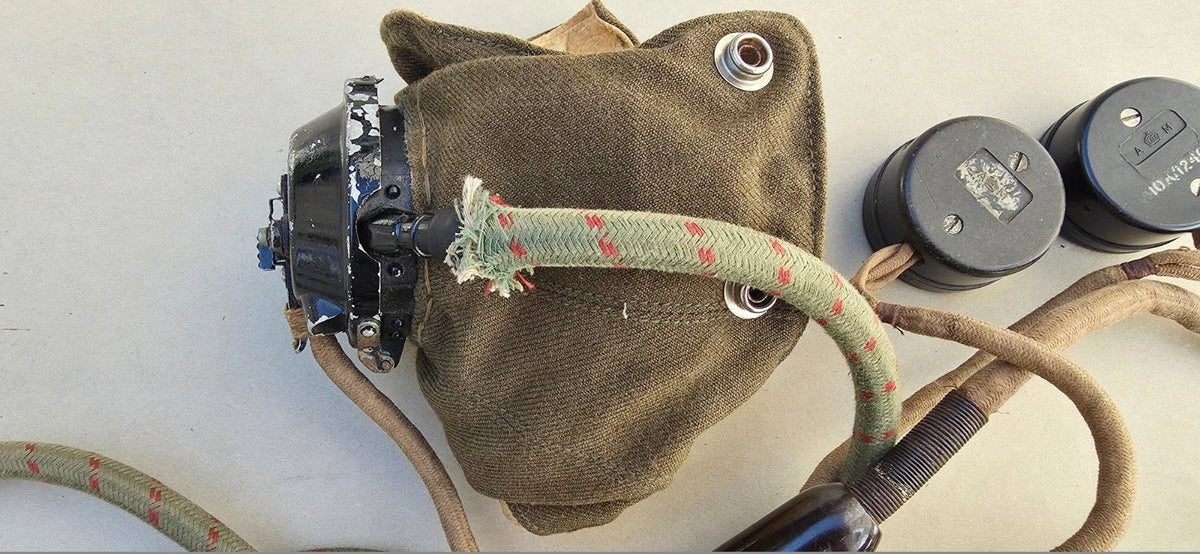 Masque à oxygène royal air force, datant de la seconde guerre mondiale