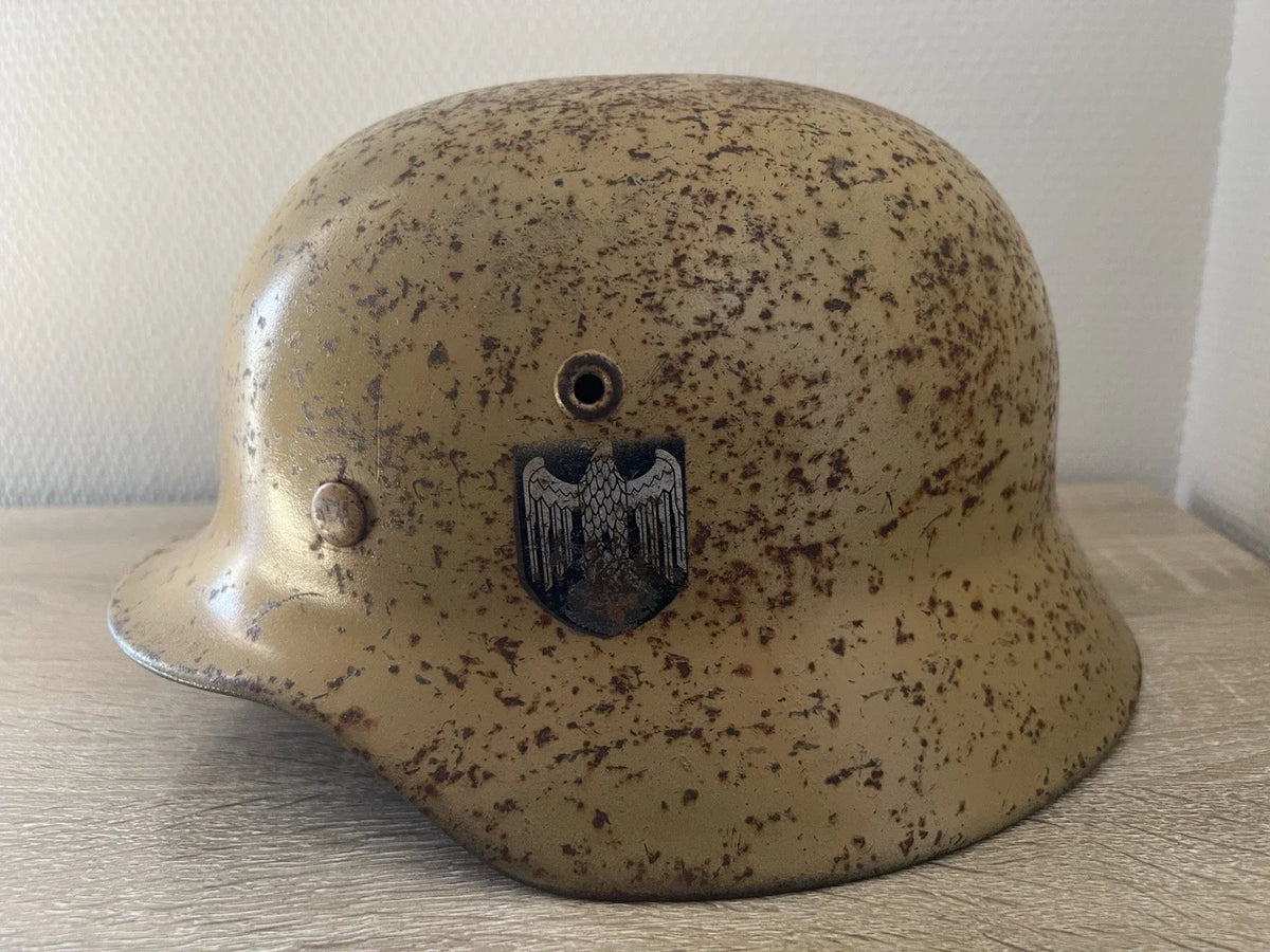 Casque militaire allemand authentique de type Stahlhelm