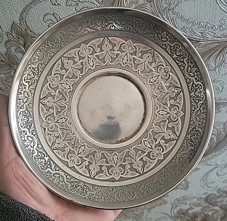 Tasse et sous tasse en argent massif