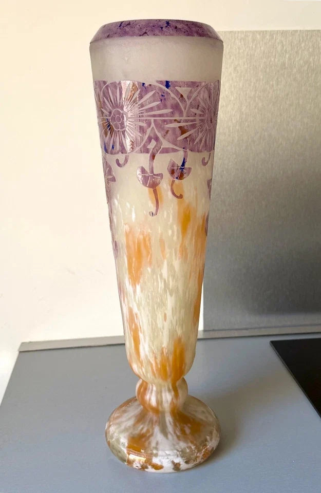 Grand vase ancolies d'époque