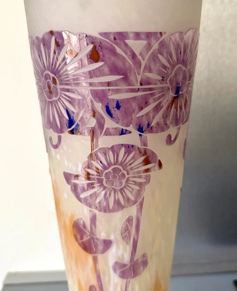 Grand vase ancolies d'époque
