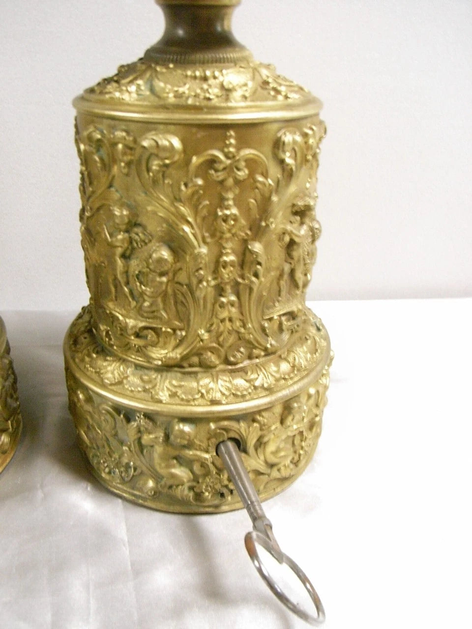 Paire de lampes Carcel anciennes en laiton,