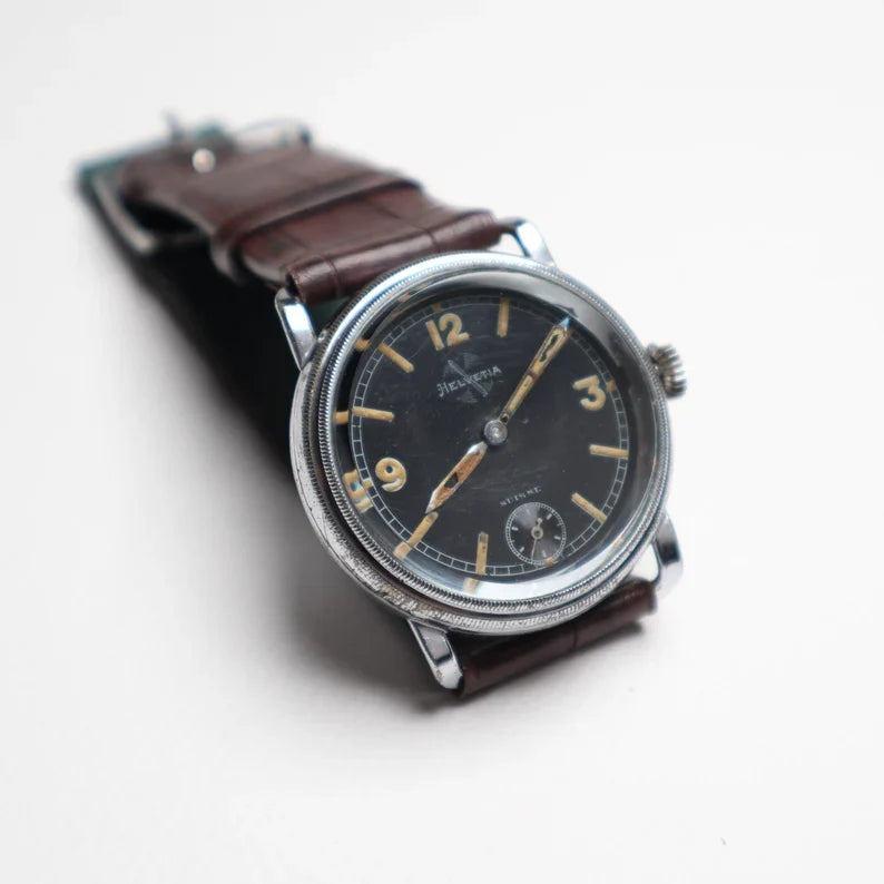 Montre-bracelet de pilote Helvetia seconde guerre mondiale