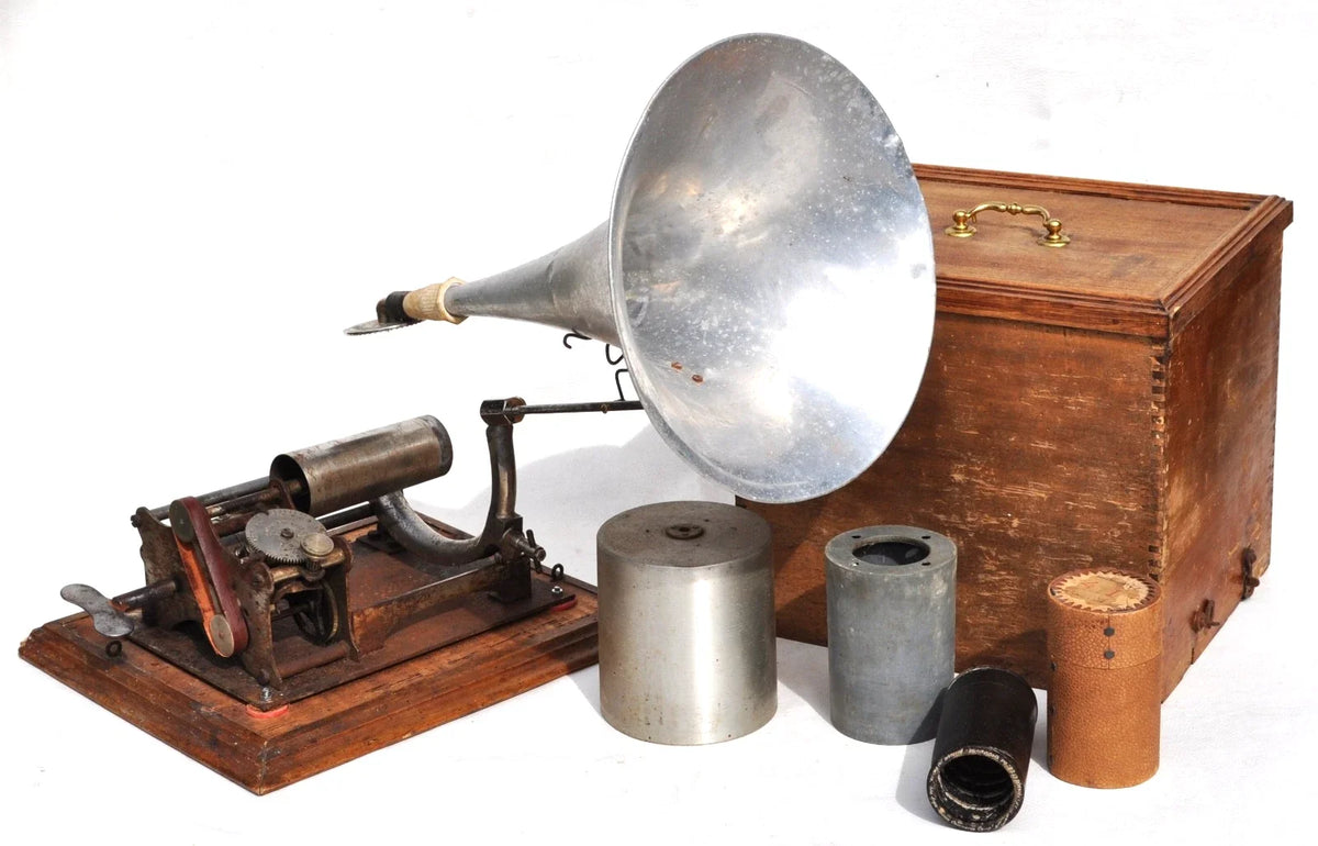 Phonographe à cylindres avec son mécanisme fonctionnel