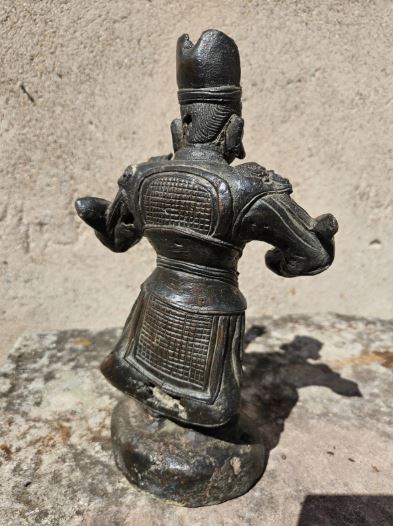 Statue guerrier antique
