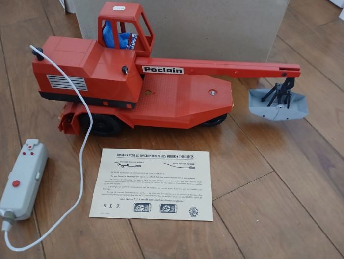 Jouet grue poclain t.y.45 filoguidée