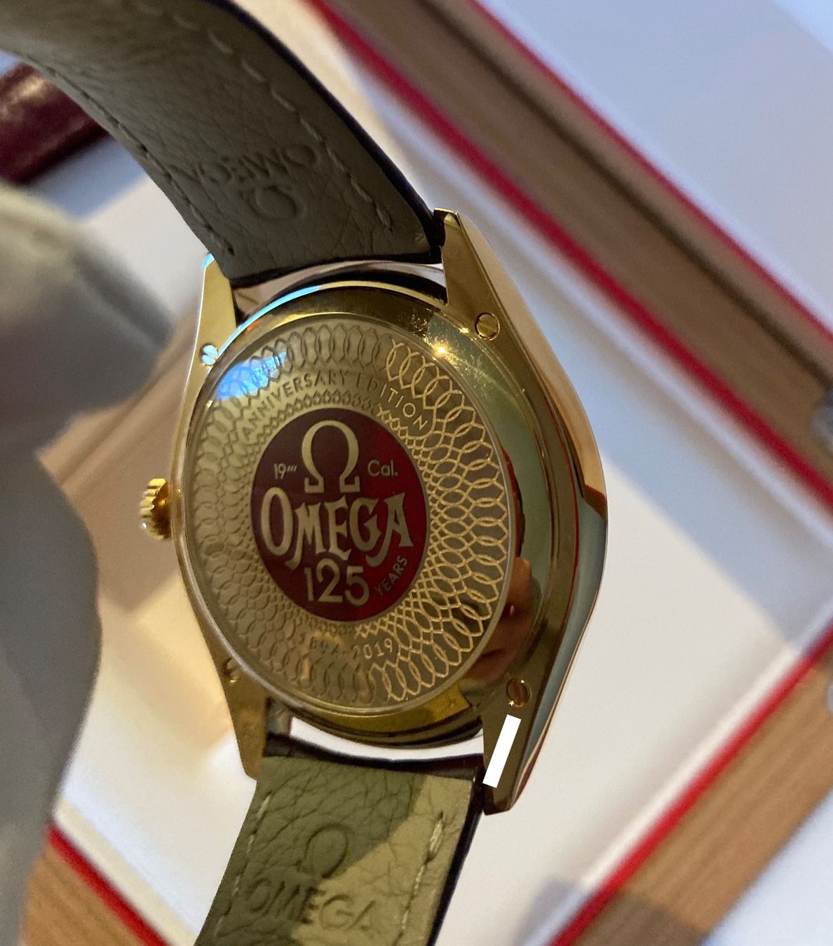 Montre de luxe exceptionnelle : Omega De Ville Trésor 125ème anniversaire