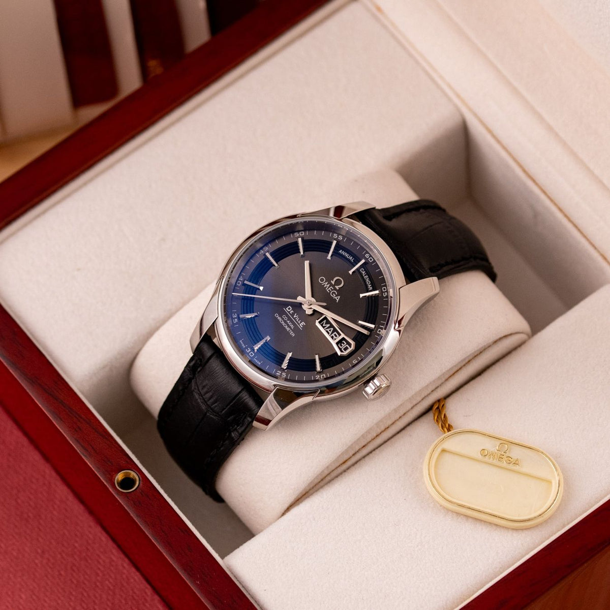 Montre de luxe Omega De Ville Hour Vision