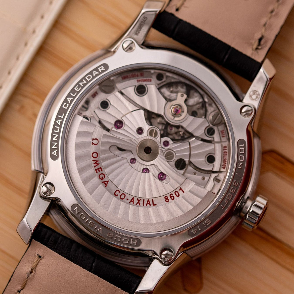 Montre de luxe Omega De Ville Hour Vision