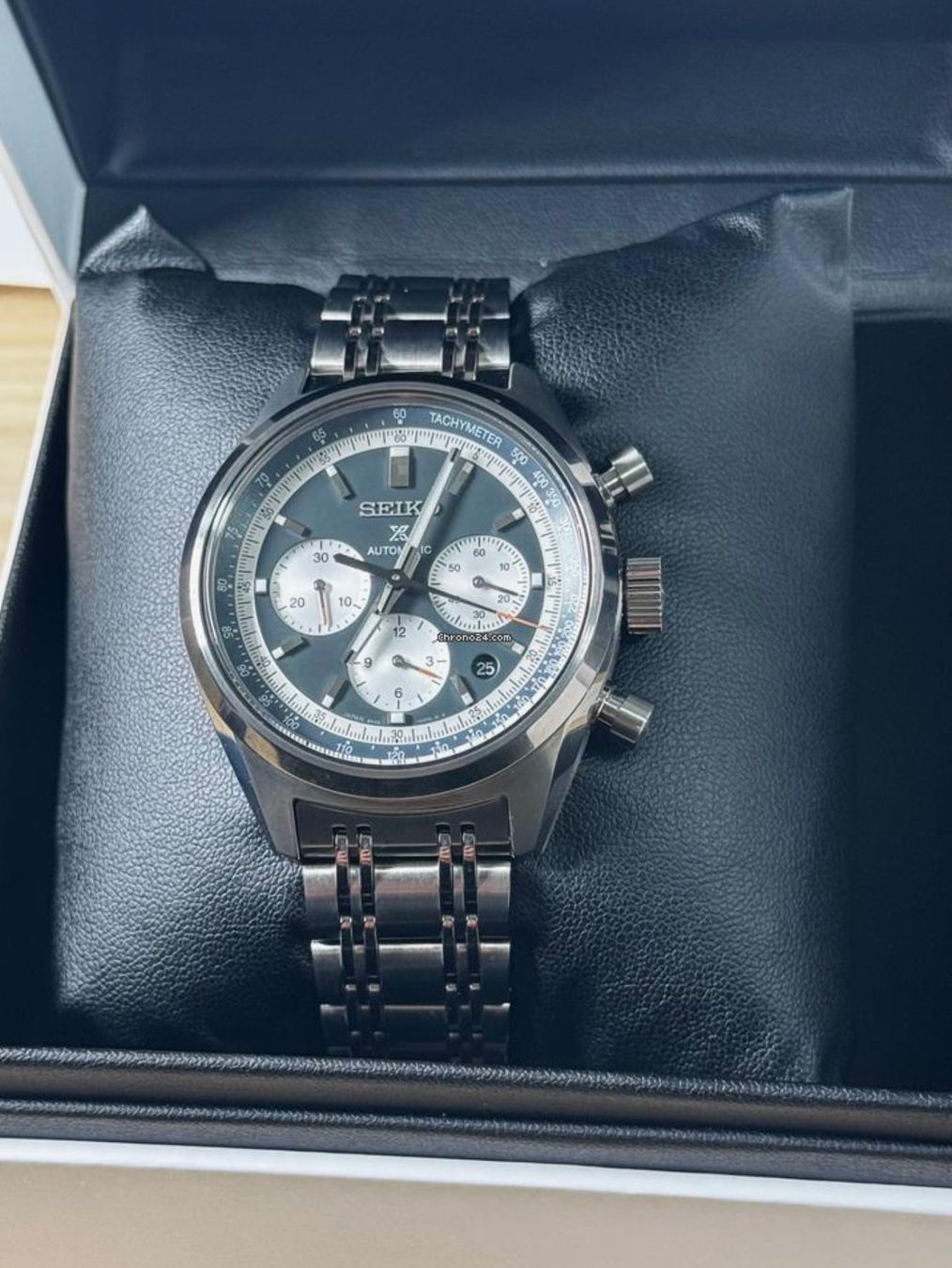 Montre chronographe exceptionnelle Seiko Prospex SRQ049 Panda en édition limitée