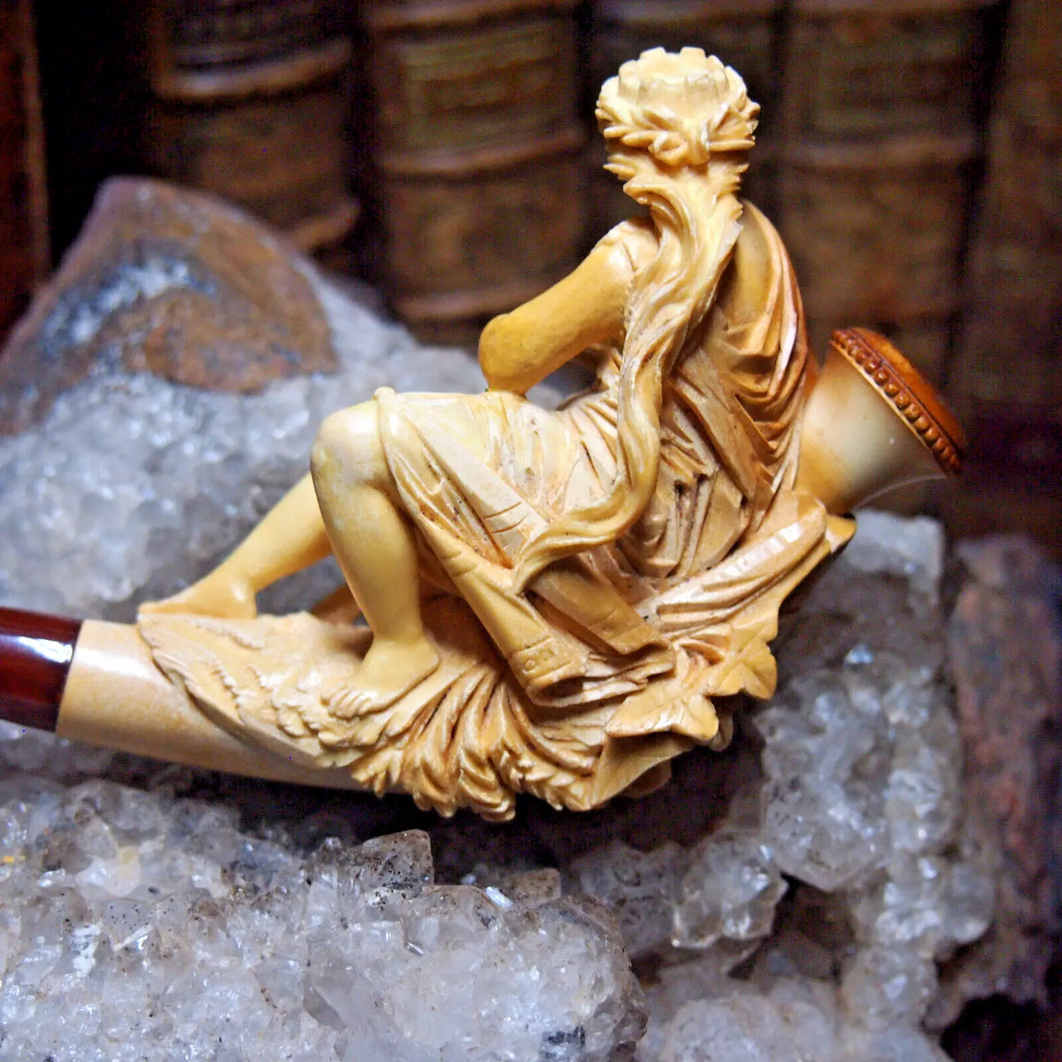 Pipe fume antique