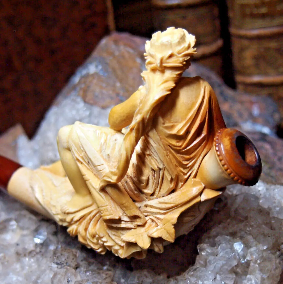 Pipe fume antique