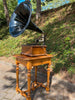 Gramophone PATHE d'époque avec son meuble bas