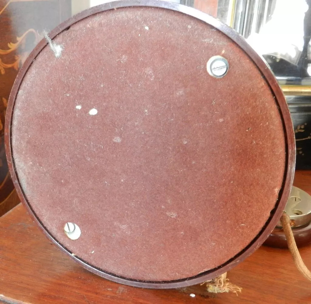 Téléphone antique de jacqueson