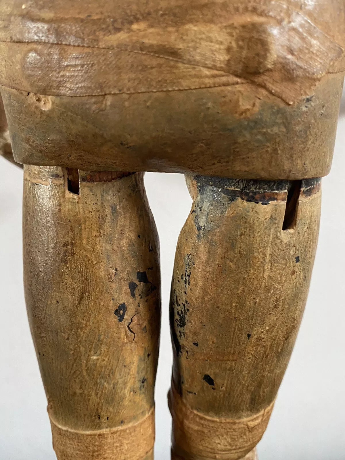 Ancien mannequin d’artiste en bois articulé