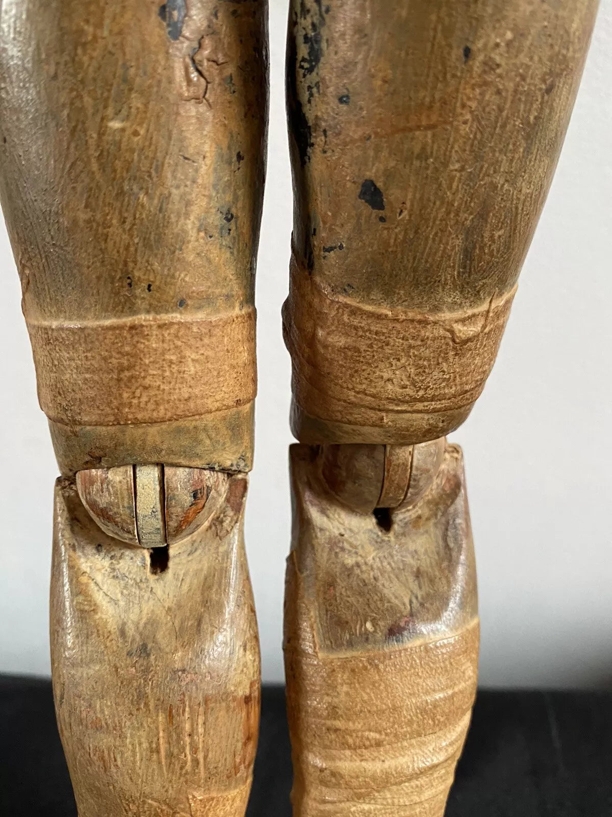 Ancien mannequin d’artiste en bois articulé