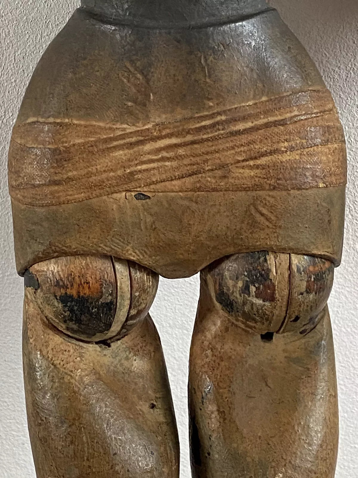 Ancien mannequin d’artiste en bois articulé