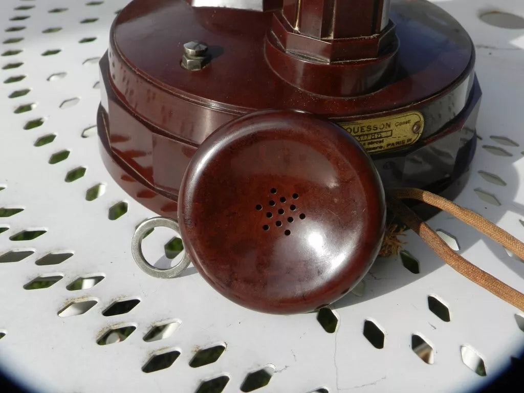 Téléphone antique de jacqueson