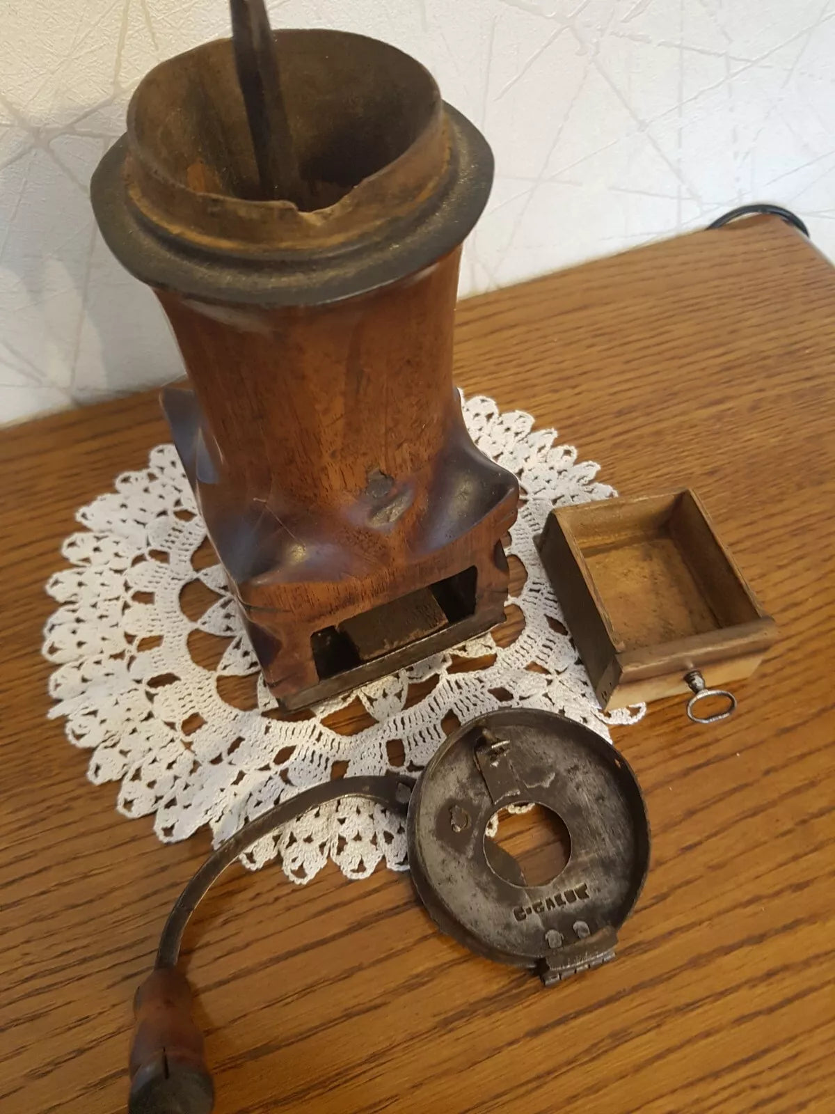 Moulin à café louis 14