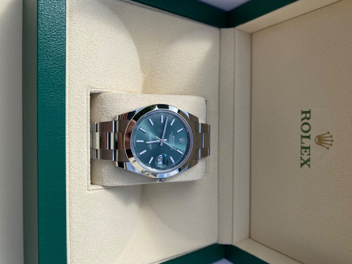 Montre de luxe Rolex Datejust 41 référence 126300 avec cadran vert prestigieux
