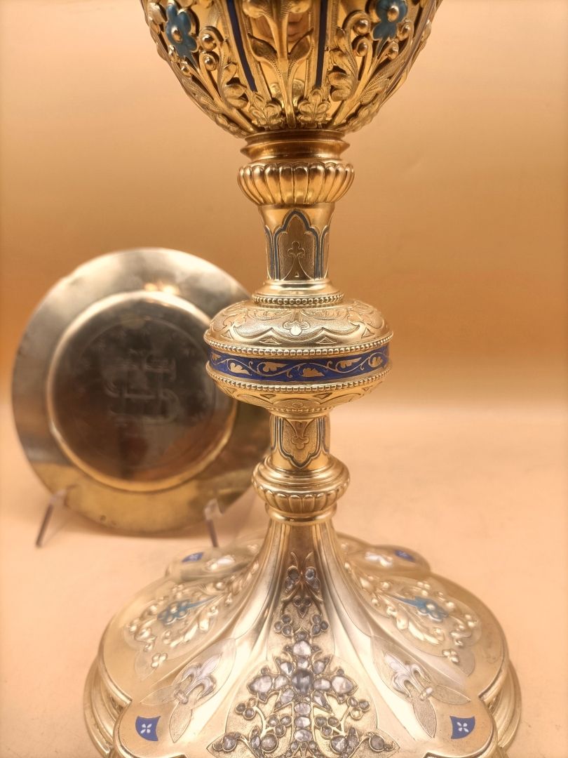 calice en argent doré , emaux , fleurdelysé , diamants fin XIX°