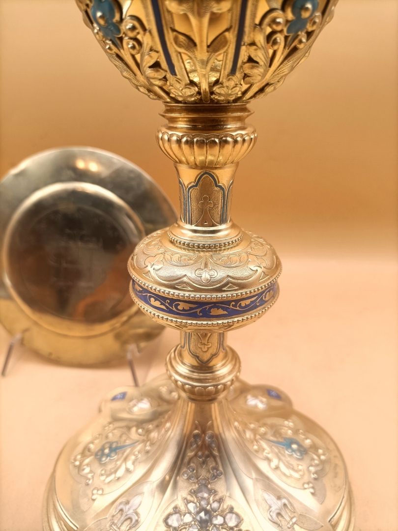 calice en argent doré , emaux , fleurdelysé , diamants fin XIX°