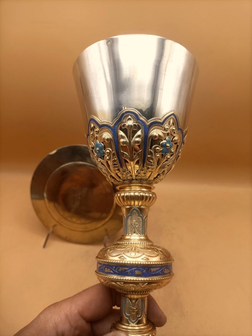 calice en argent doré , emaux , fleurdelysé , diamants fin XIX°