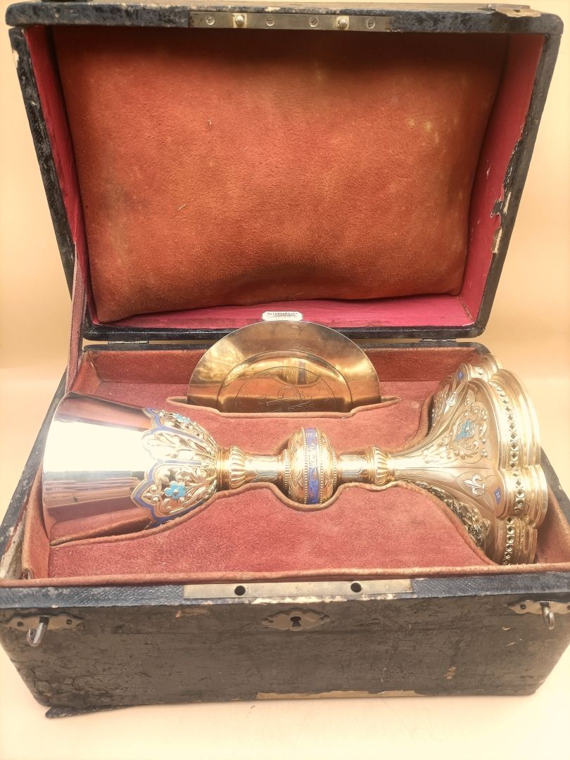 calice en argent doré , emaux , fleurdelysé , diamants fin XIX°