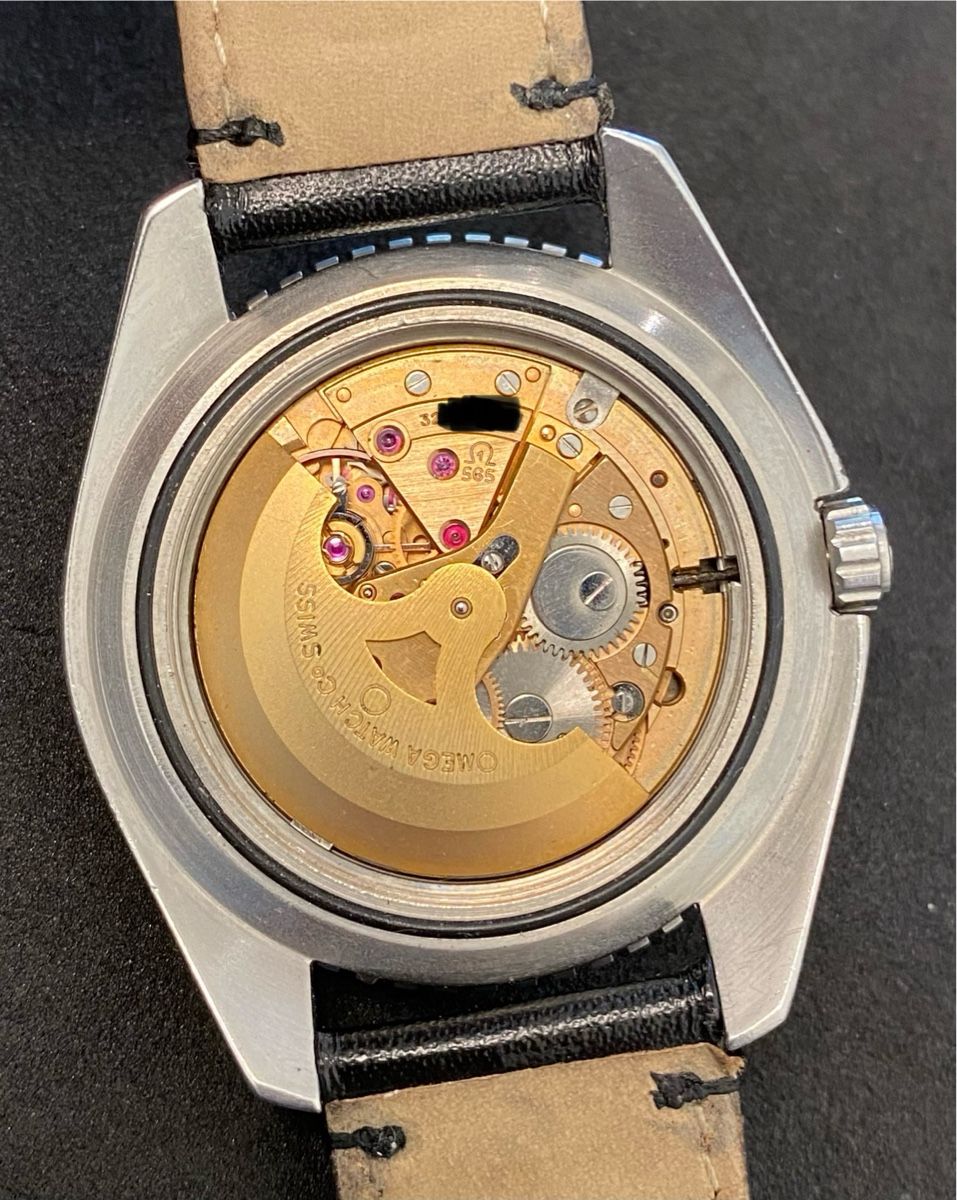 Montre vintage Omega Seamaster 300 à remontage automatique