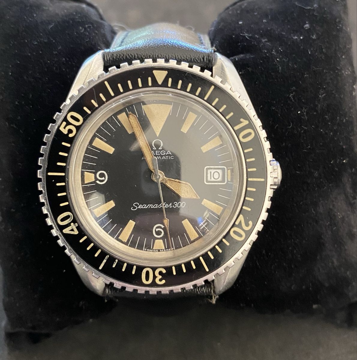 Montre vintage Omega Seamaster 300 à remontage automatique