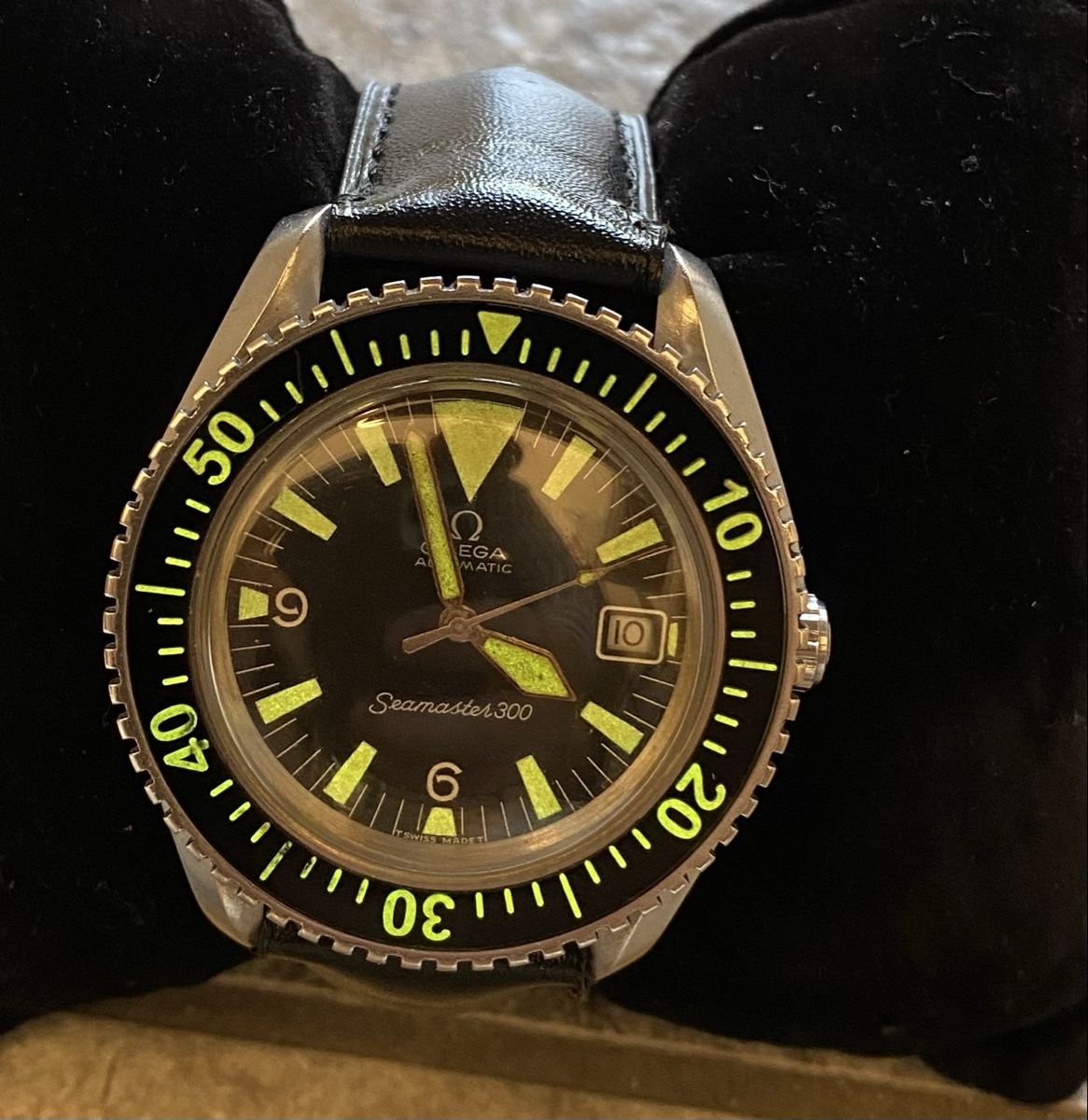 Montre vintage Omega Seamaster 300 à remontage automatique