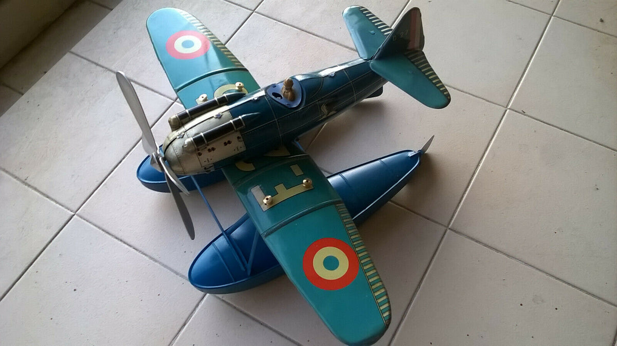 Jouet hydravion