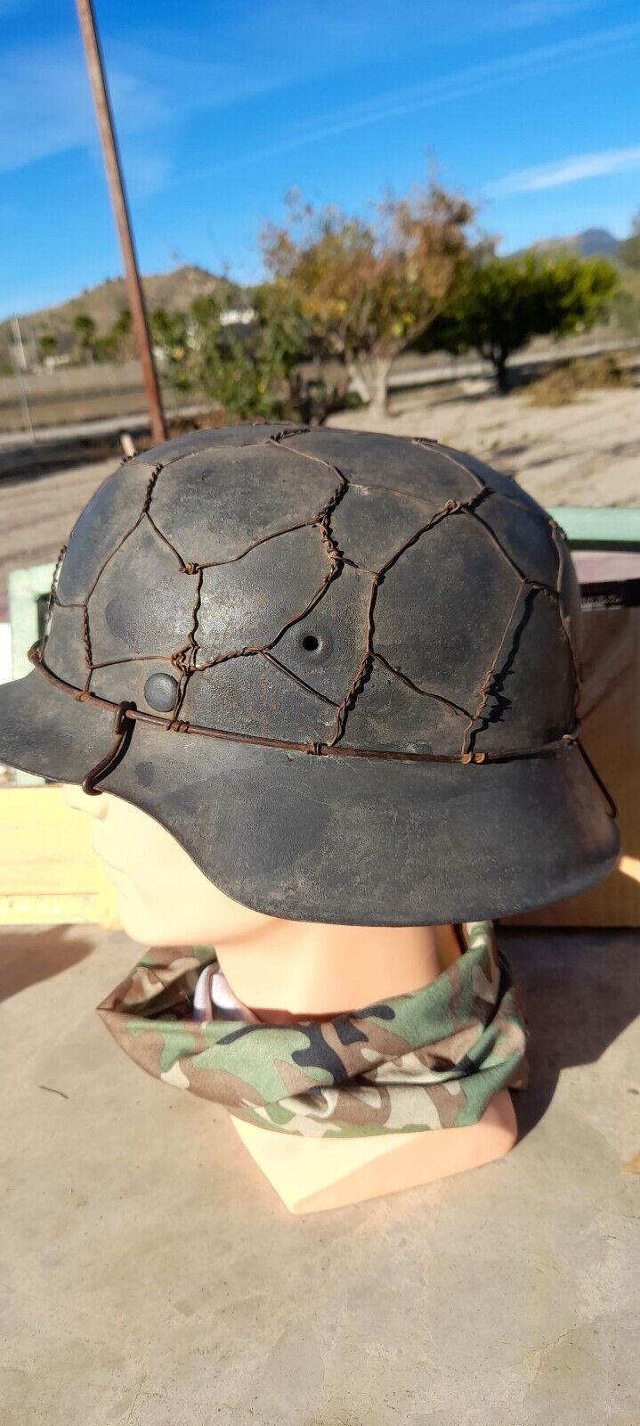 Casque Allemand modèle 42, camouflé grillagé, Allemagne WW.2