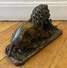 Bronze XIXe signé Fratin – Lion terrassant un sanglier – Sculpture animalière