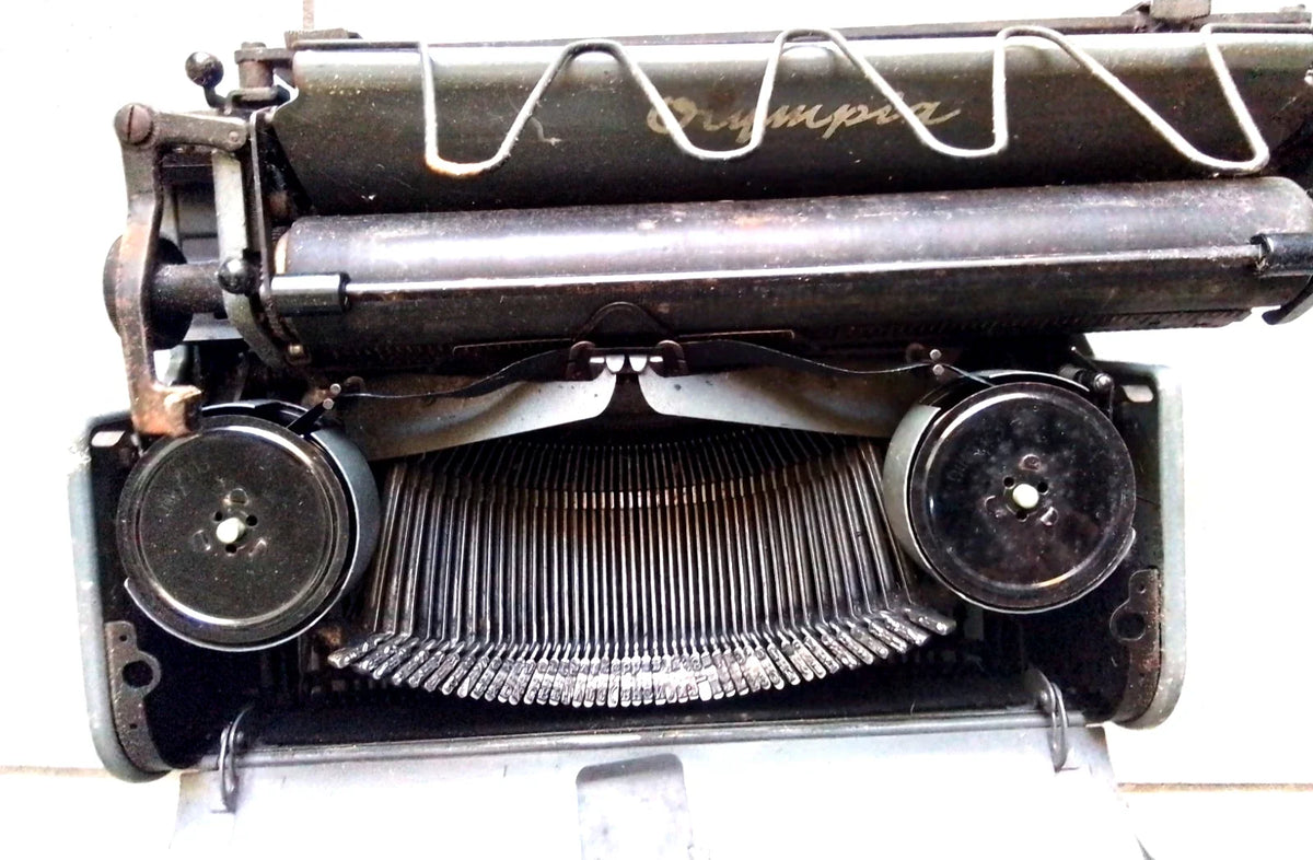 Machine a ecrire Allemande ww2