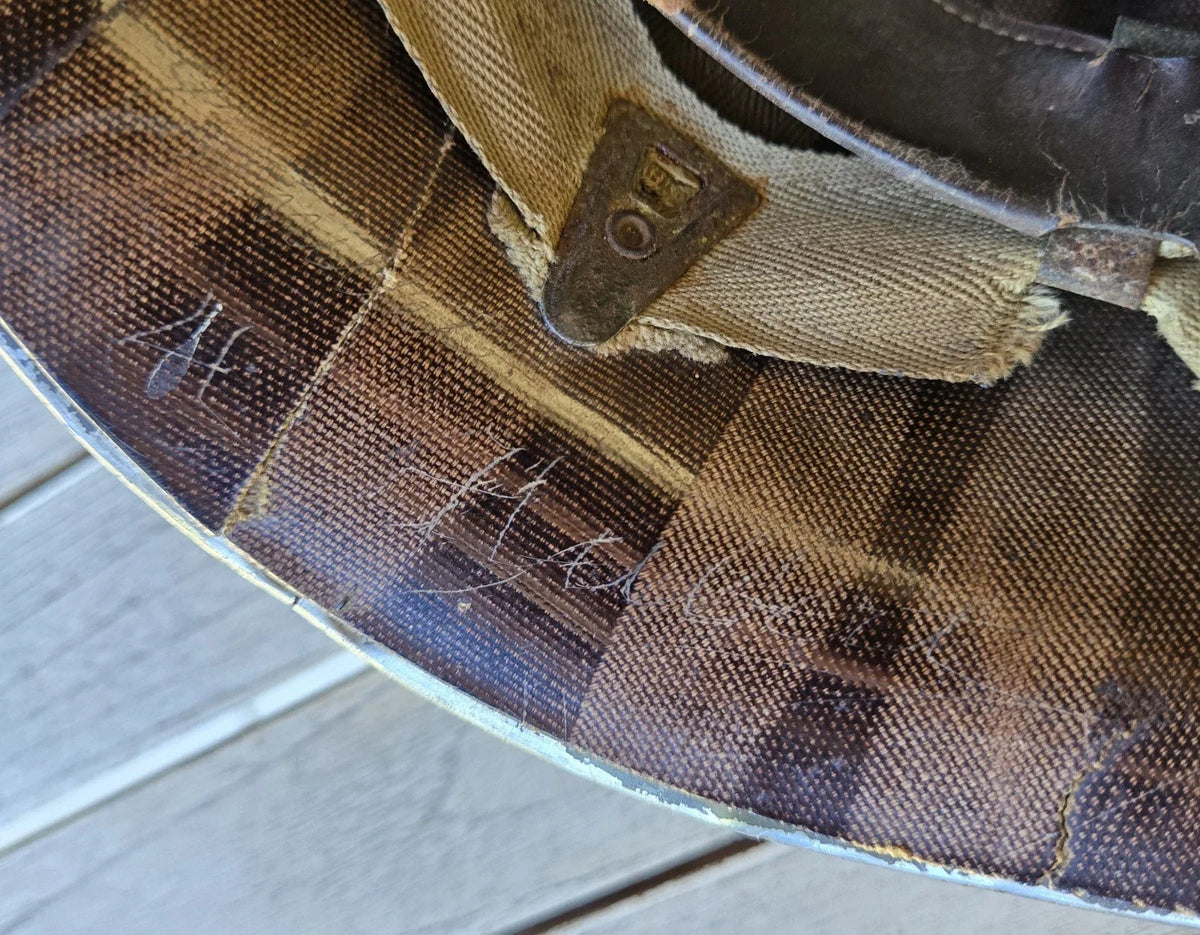 Casque US M1 ww2 de sergent à pattes fixes