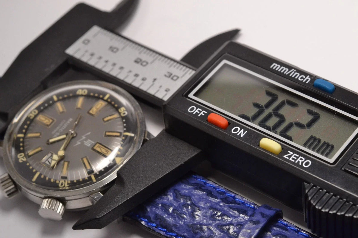 MONTRE ANCIENNE LIP NAUTIC SKI COMPRESSOR R184 1967 FRENCH STAINLESS STEEL WATCH