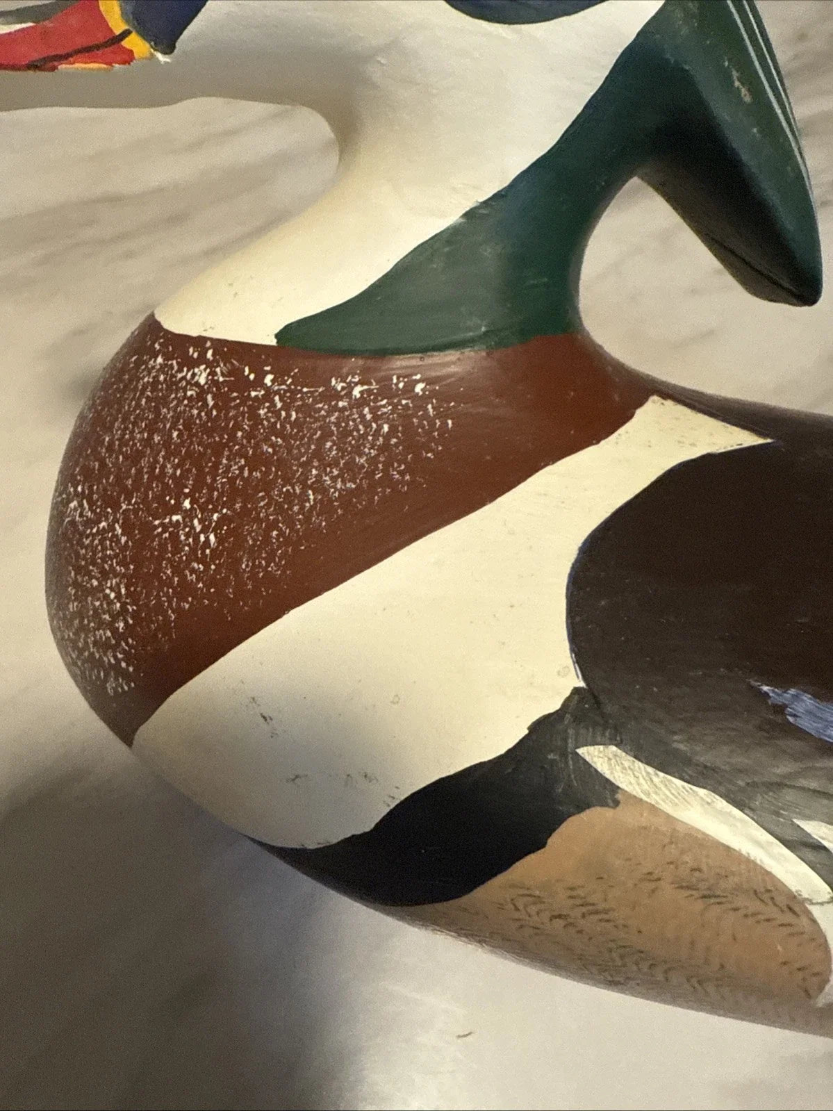 Canard mandarin en bois massif sculpté, leurre vintage du capitaine harry jobes