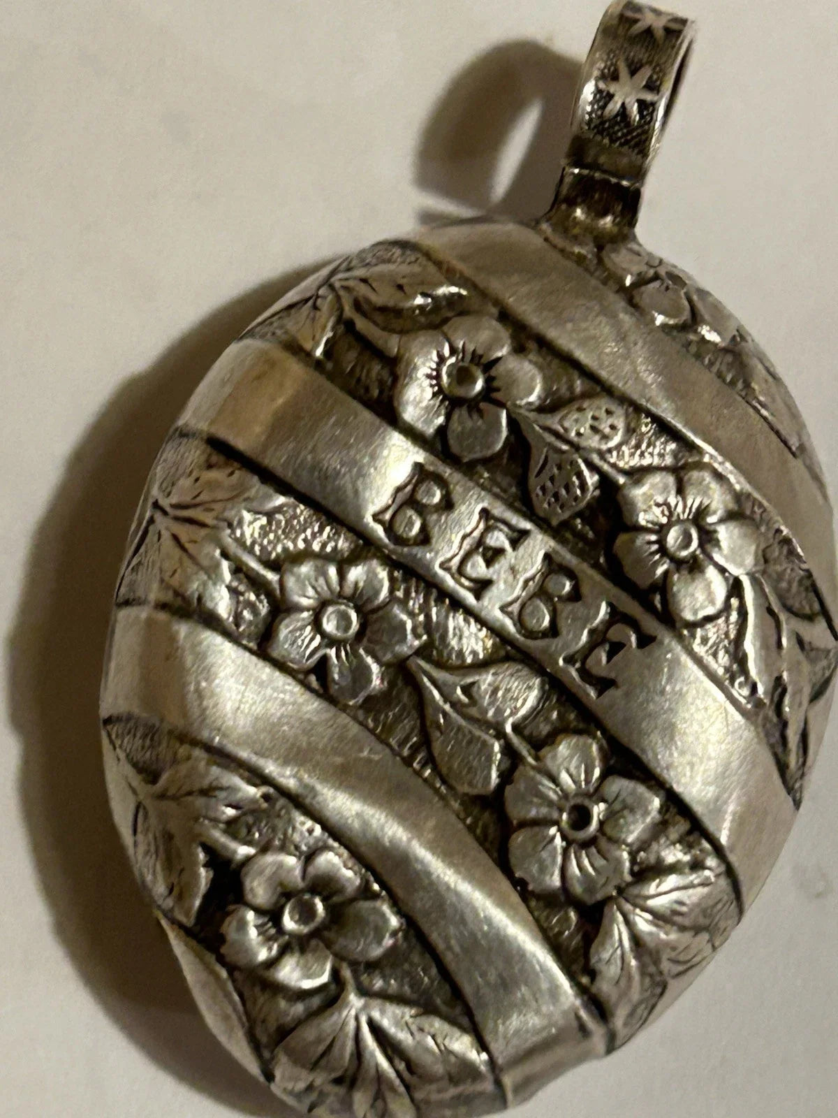 Lots de bijoux anciens en or 18 k et argent massif