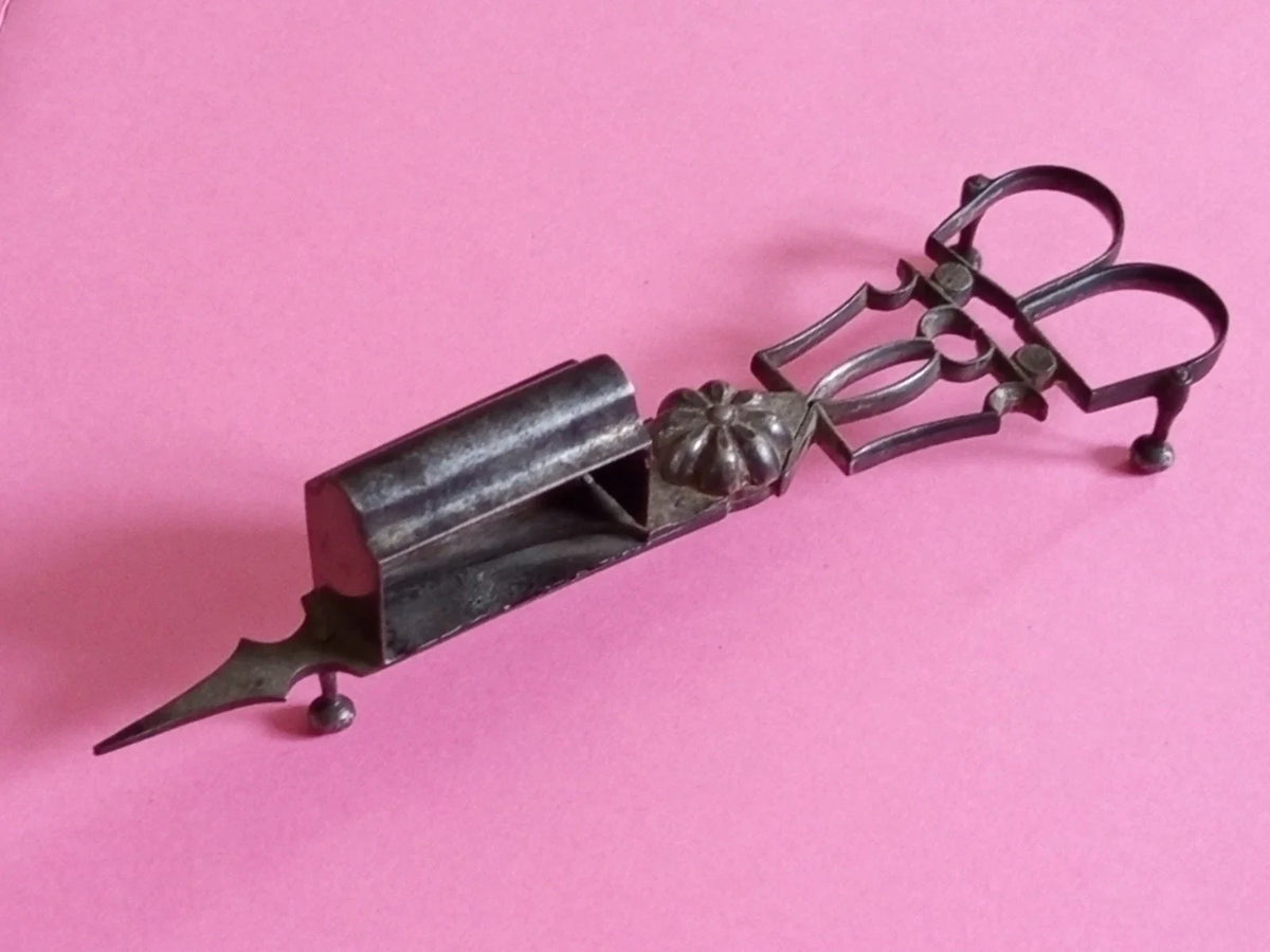 Mouchette ciseaux vintage mèche chandelle 19ème