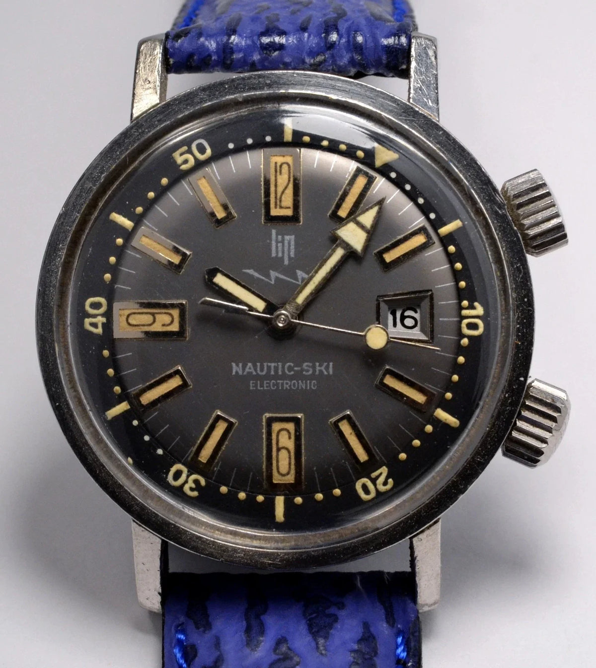 MONTRE ANCIENNE LIP NAUTIC SKI COMPRESSOR R184 1967 FRENCH STAINLESS STEEL WATCH