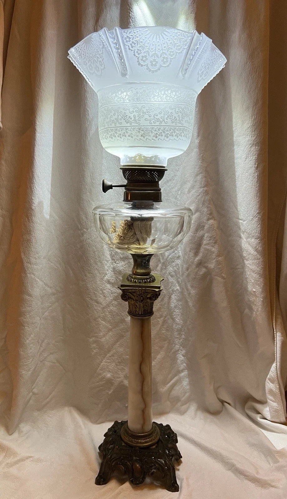Lampe à pétrole ancienne