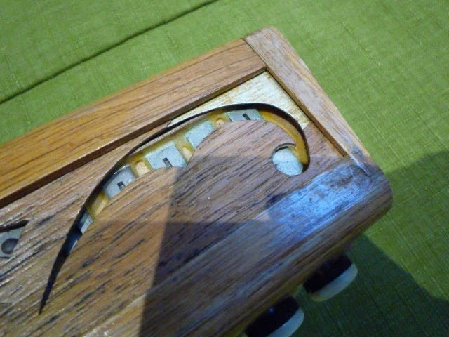 Accordina ancien en bois