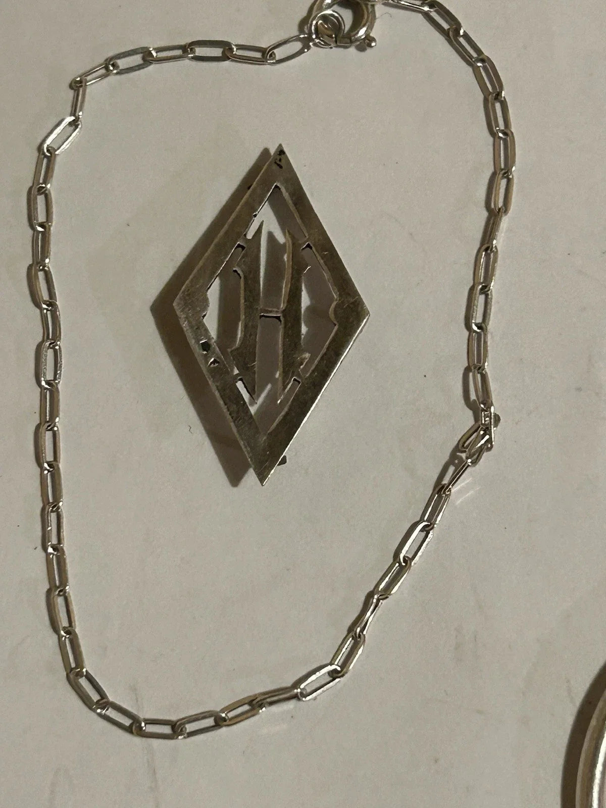 Lots de bijoux anciens en or 18 k et argent massif