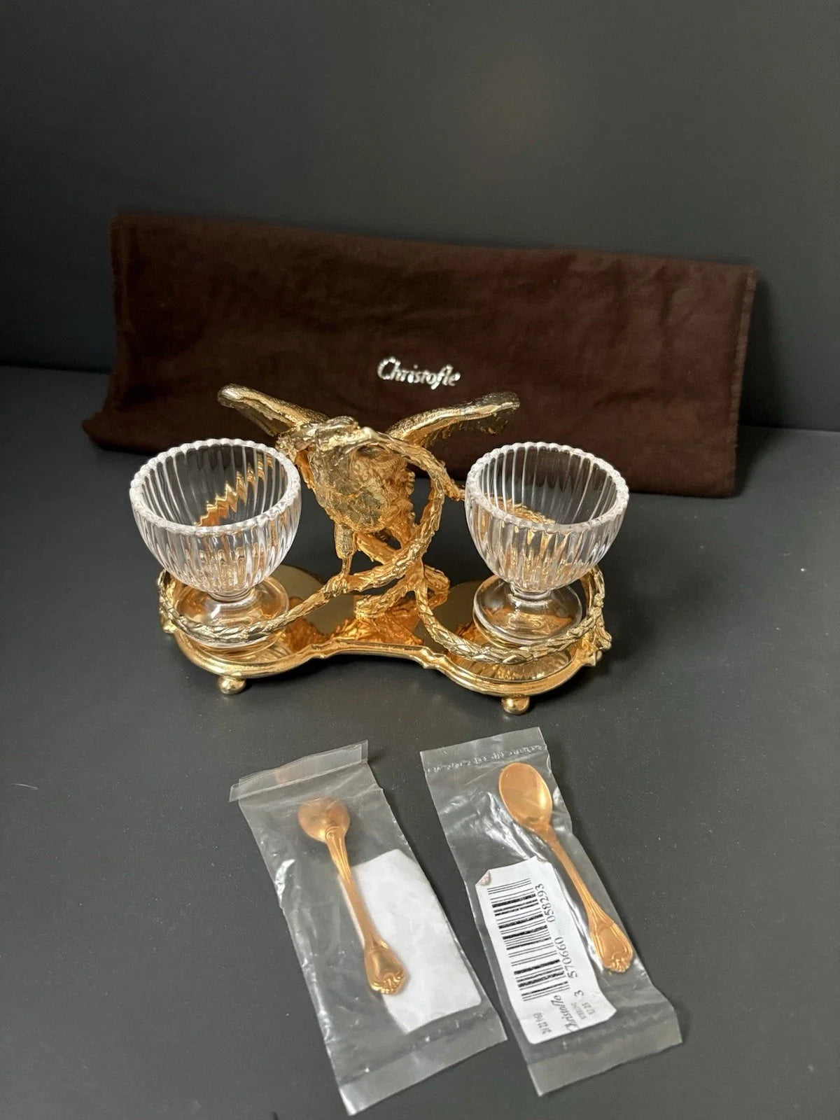 Saleron en métal doré à l’or 24 carats par maison christofle aigle