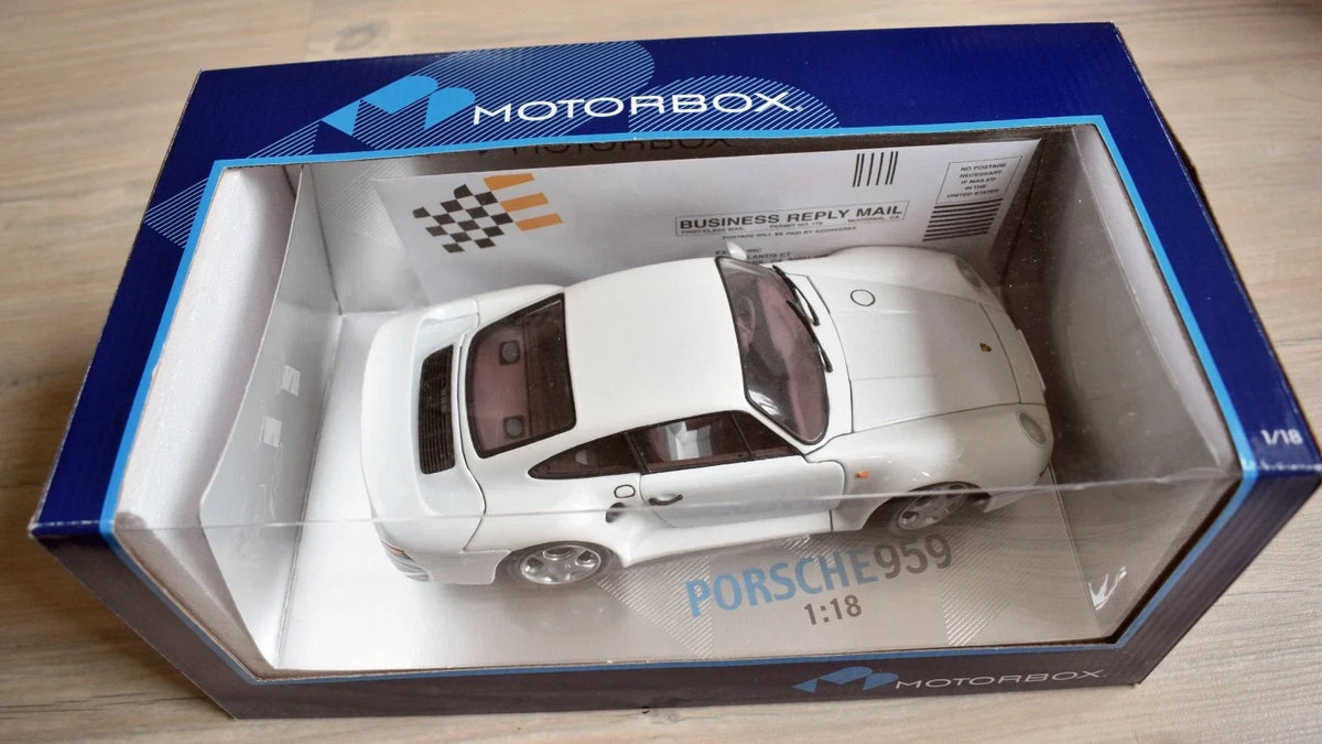 Lot de 4 voitures de sport Exoto Porsche,Jaguar,,Mercedes Benz