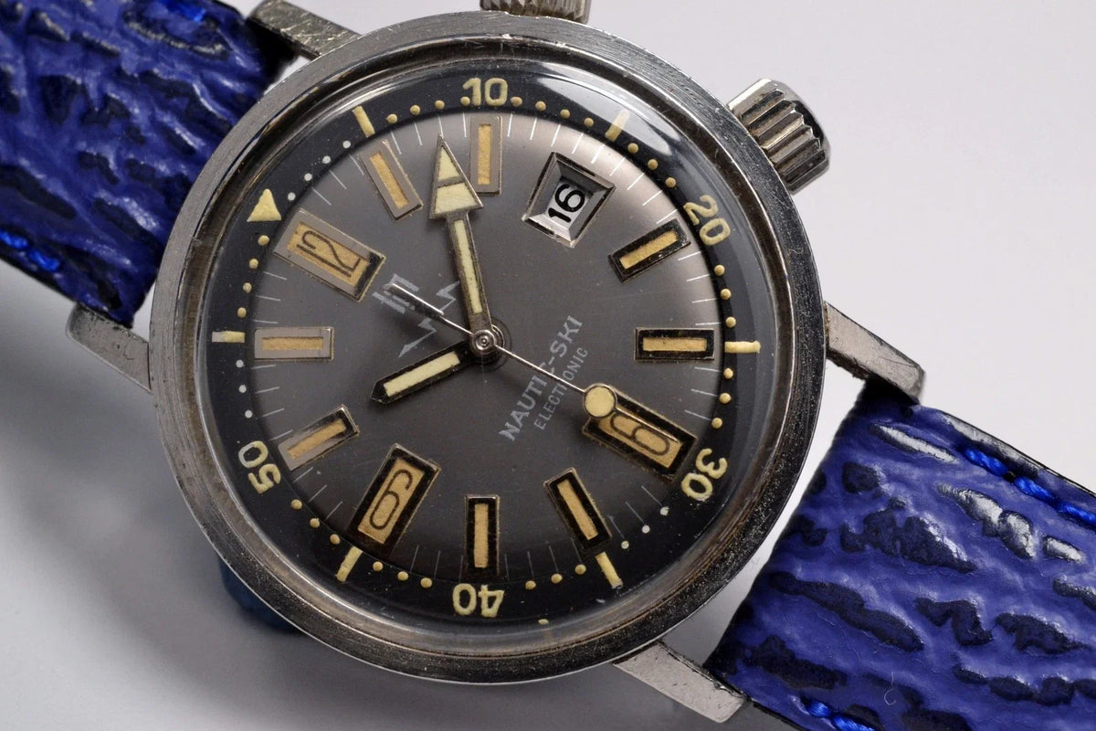 MONTRE ANCIENNE LIP NAUTIC SKI COMPRESSOR R184 1967 FRENCH STAINLESS STEEL WATCH