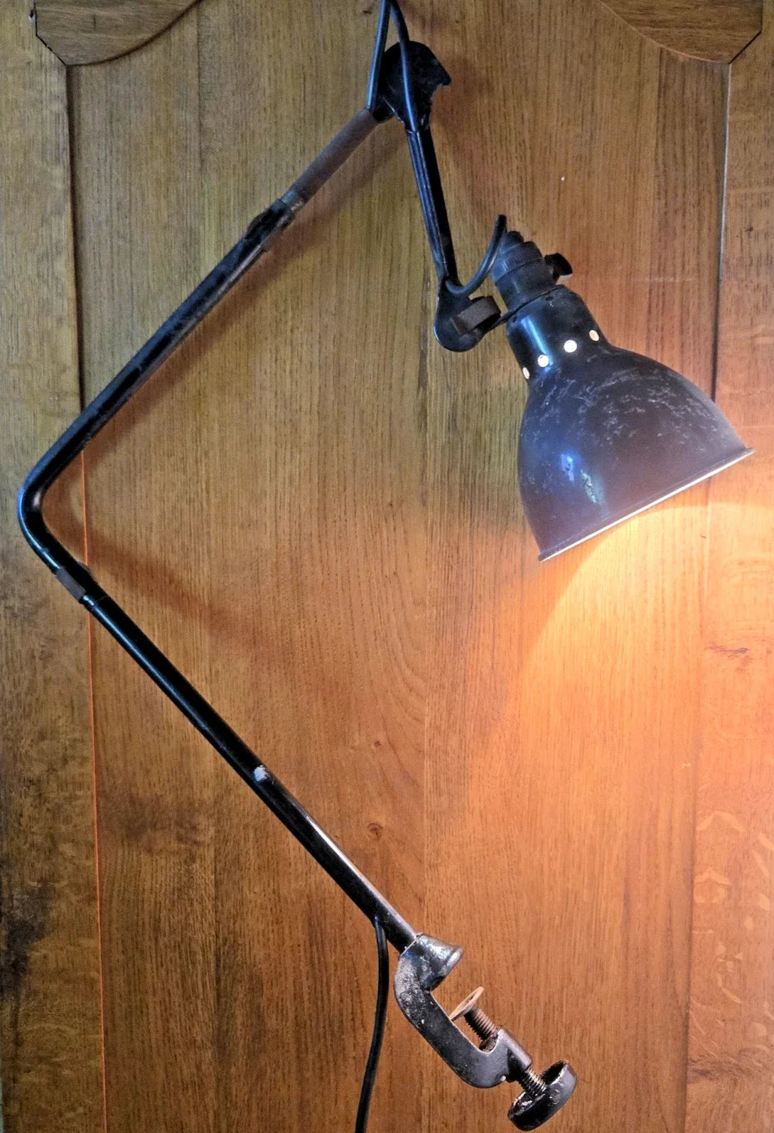 LAMPE GRAS / Belle lampe ancienne d'atelier en tôle signé GRAS /Tout d'origine