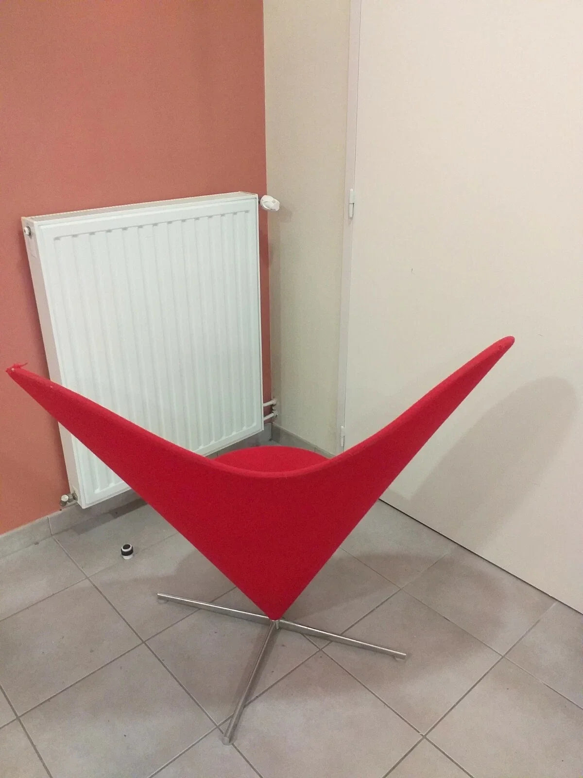 Fauteuil Vitra Heart Cone Chair du designer Verner Panton (1958)